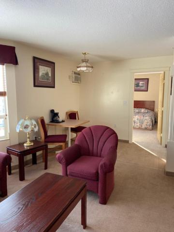 Western Budget Motel West Ред Диър Екстериор снимка